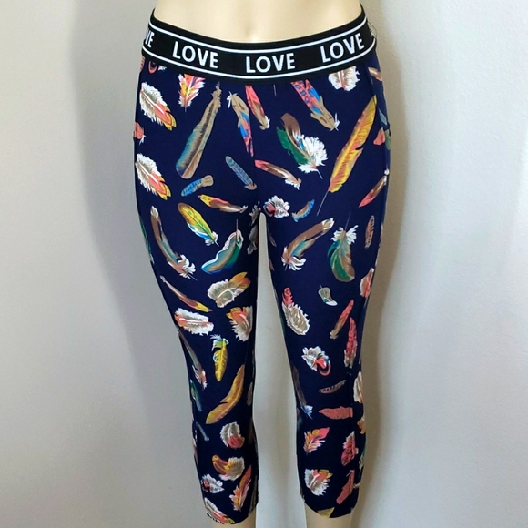 Work Out Set 🏋‍♀️ - Picture 2 of 7